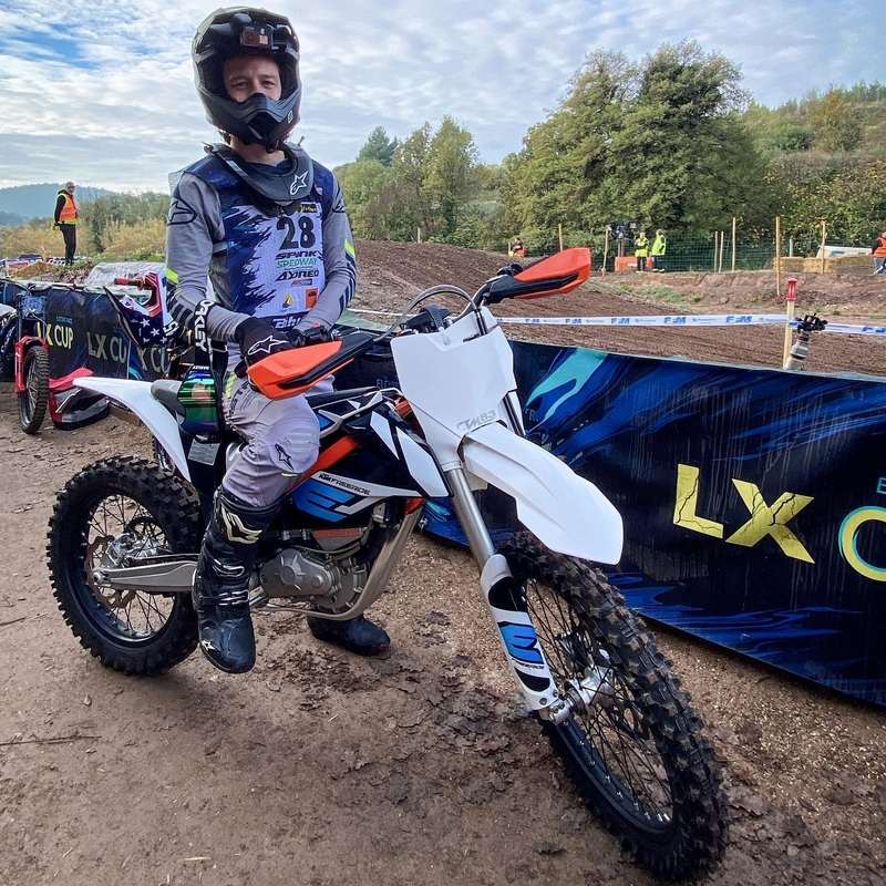 KTM freeride-e adrian parassol 1ère victoire en LX Cup