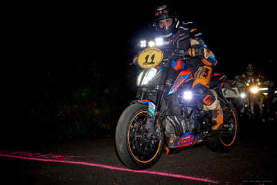 ktm 890 duke avec romain cauquil au Rallye du dourdou 2021 championnat de france des rallyes routiers motos